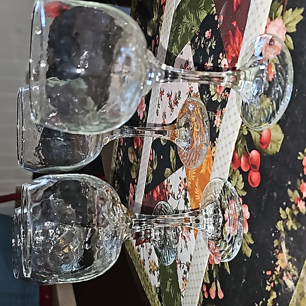 Mint condition Libby Chivalry pebblle goblets